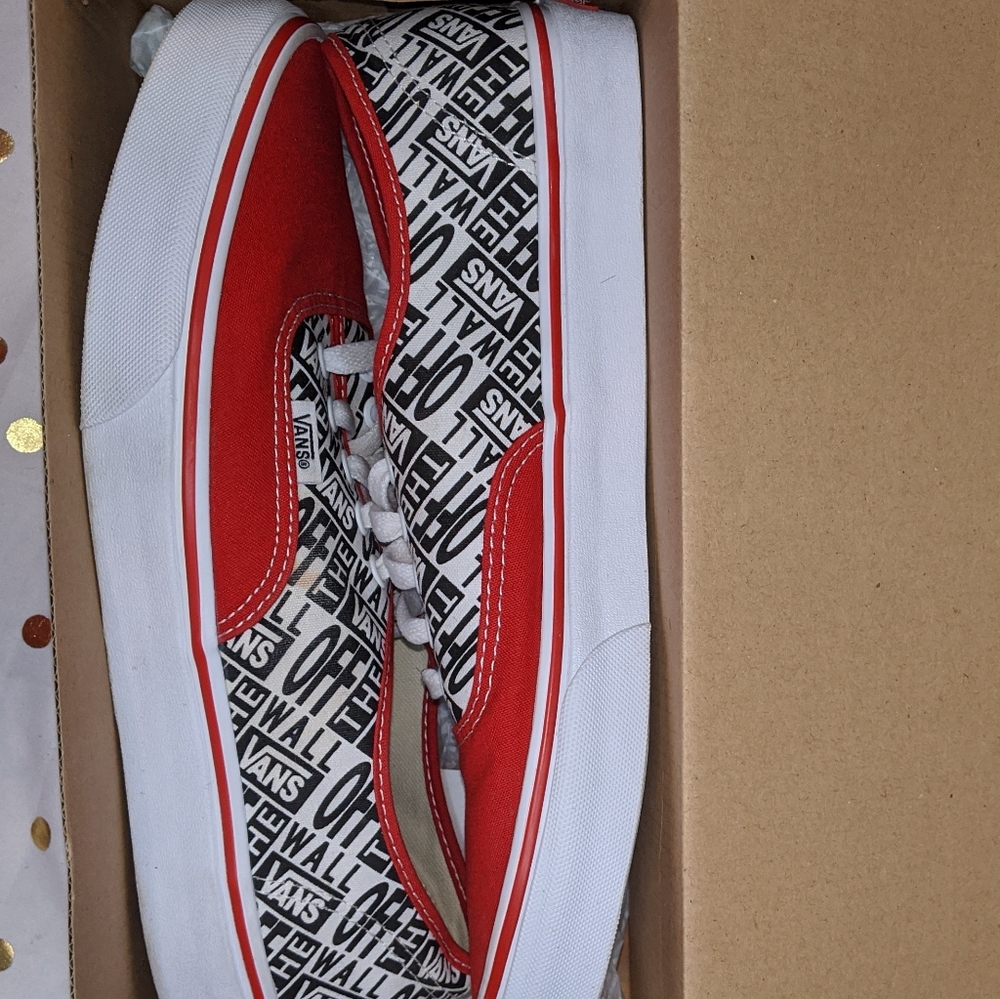Vans - Picture 4 of 4